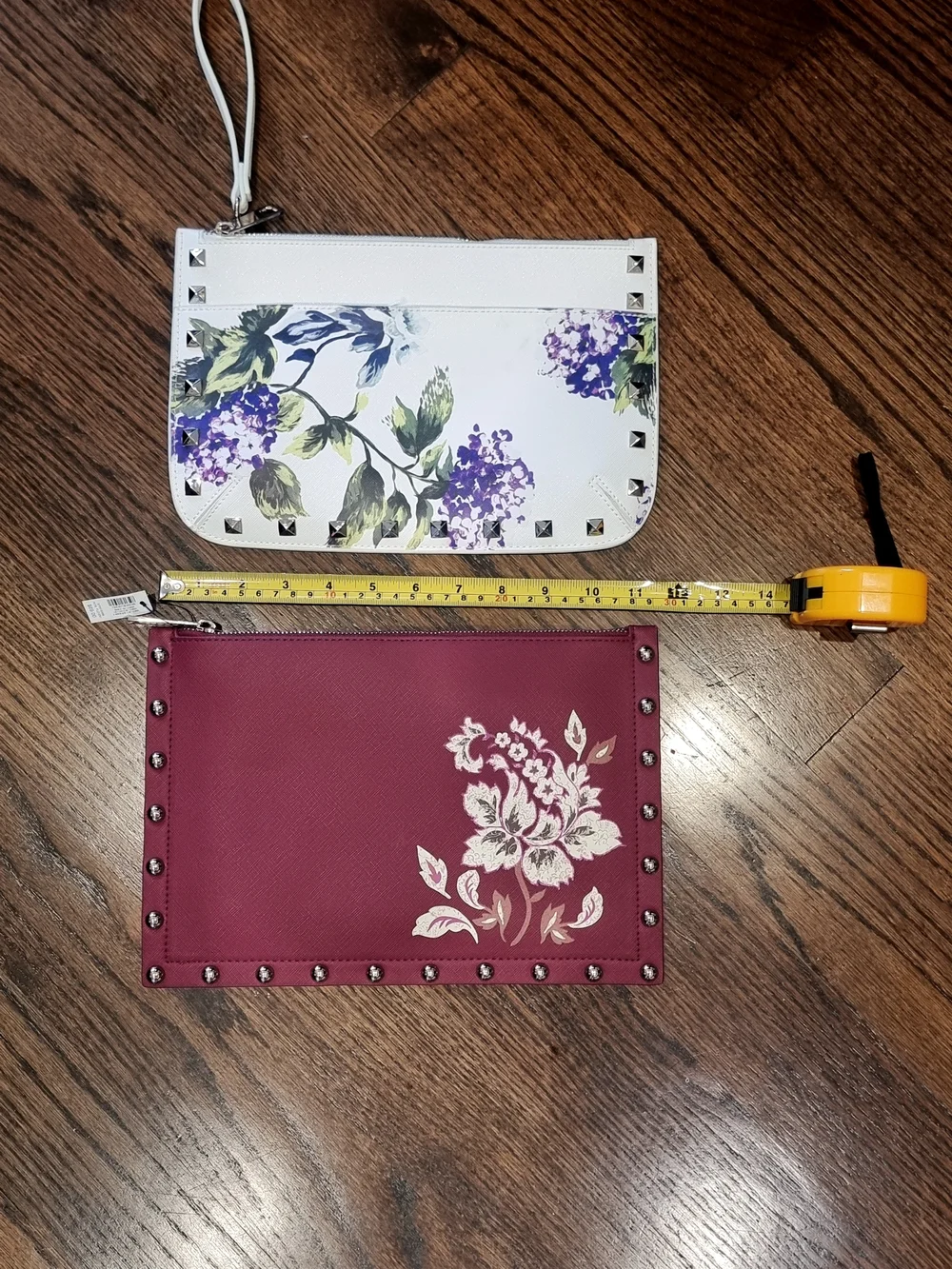 WHITE HOUSE BLACK MARKET WRISTEL White Floral and Plum Floral Clutch Set - Picture 2 of 16